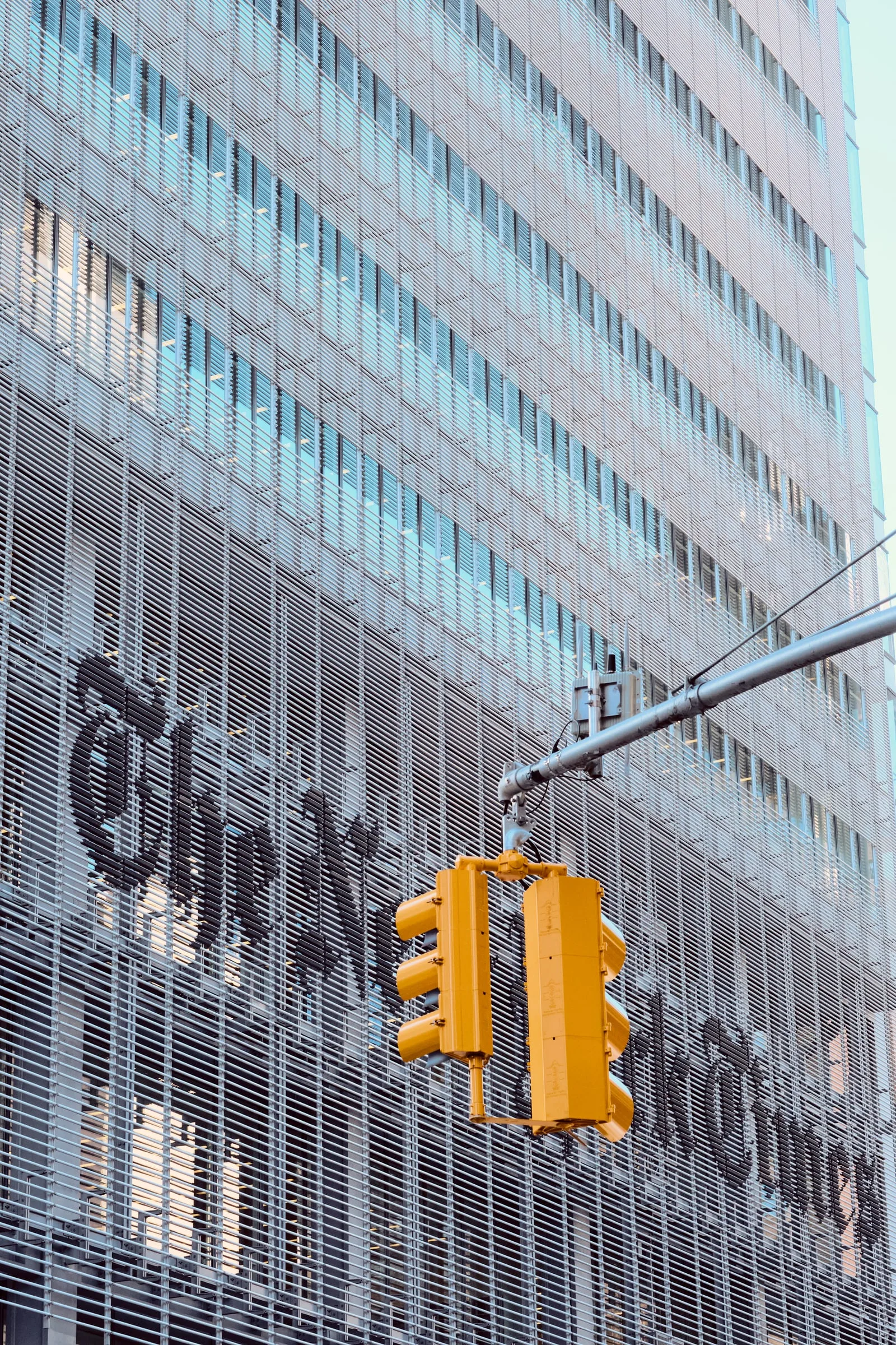 New York № 04 — New York City, Manhattan, Street Photography. Photograph by Michael Damböck.