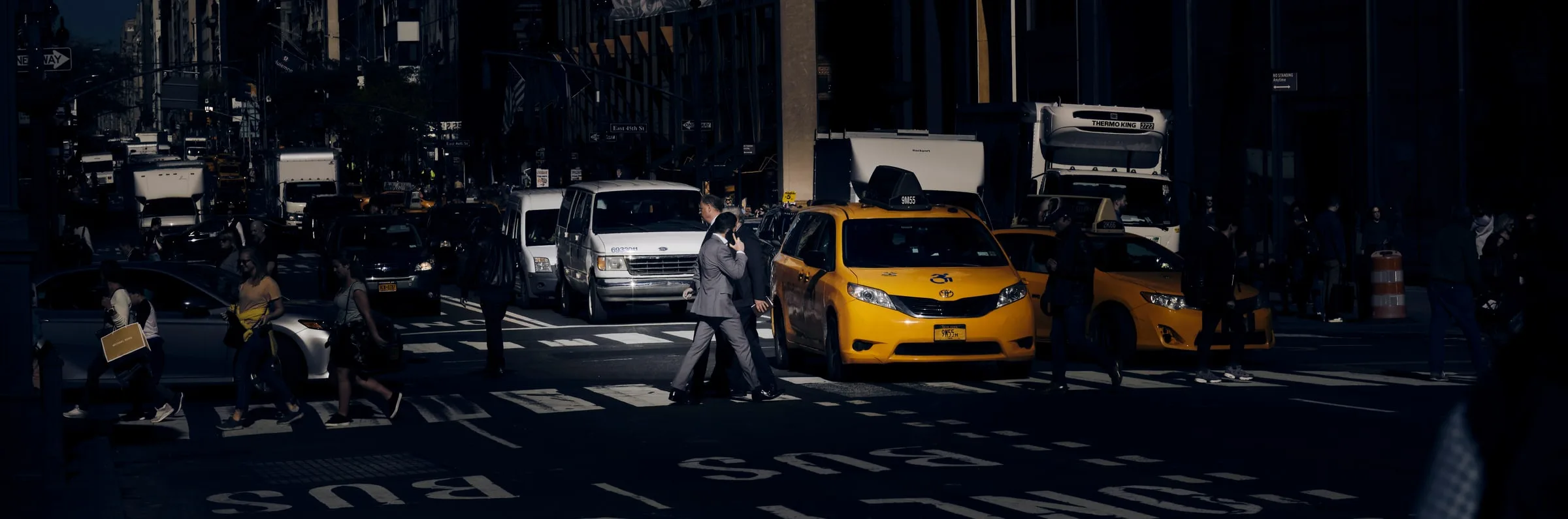 New York № 09 — New York City, Manhattan, Street Photography. Photograph by Michael Damböck.