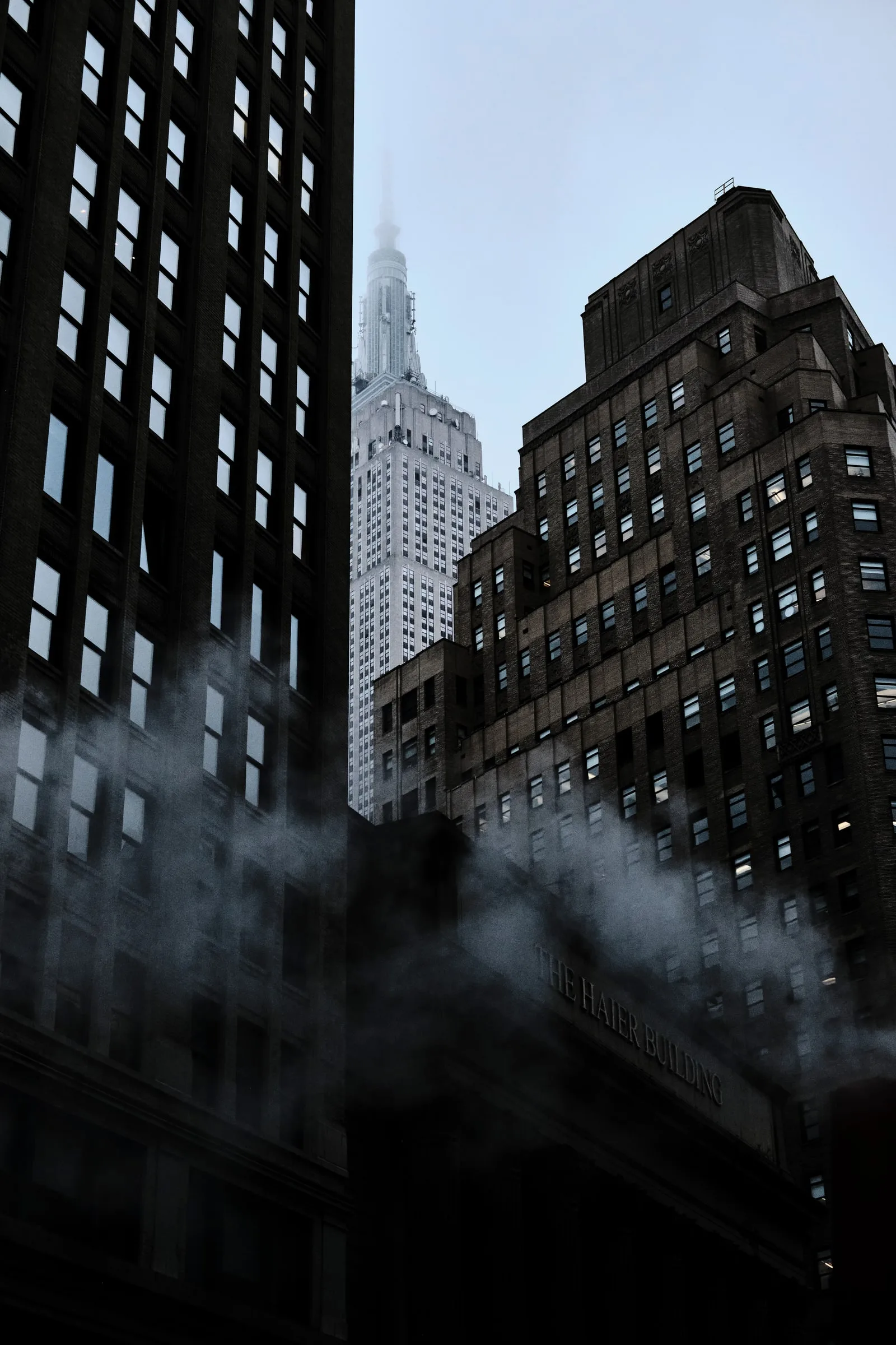 New York № 12 — New York City, Manhattan, Street Photography. Photograph by Michael Damböck.
