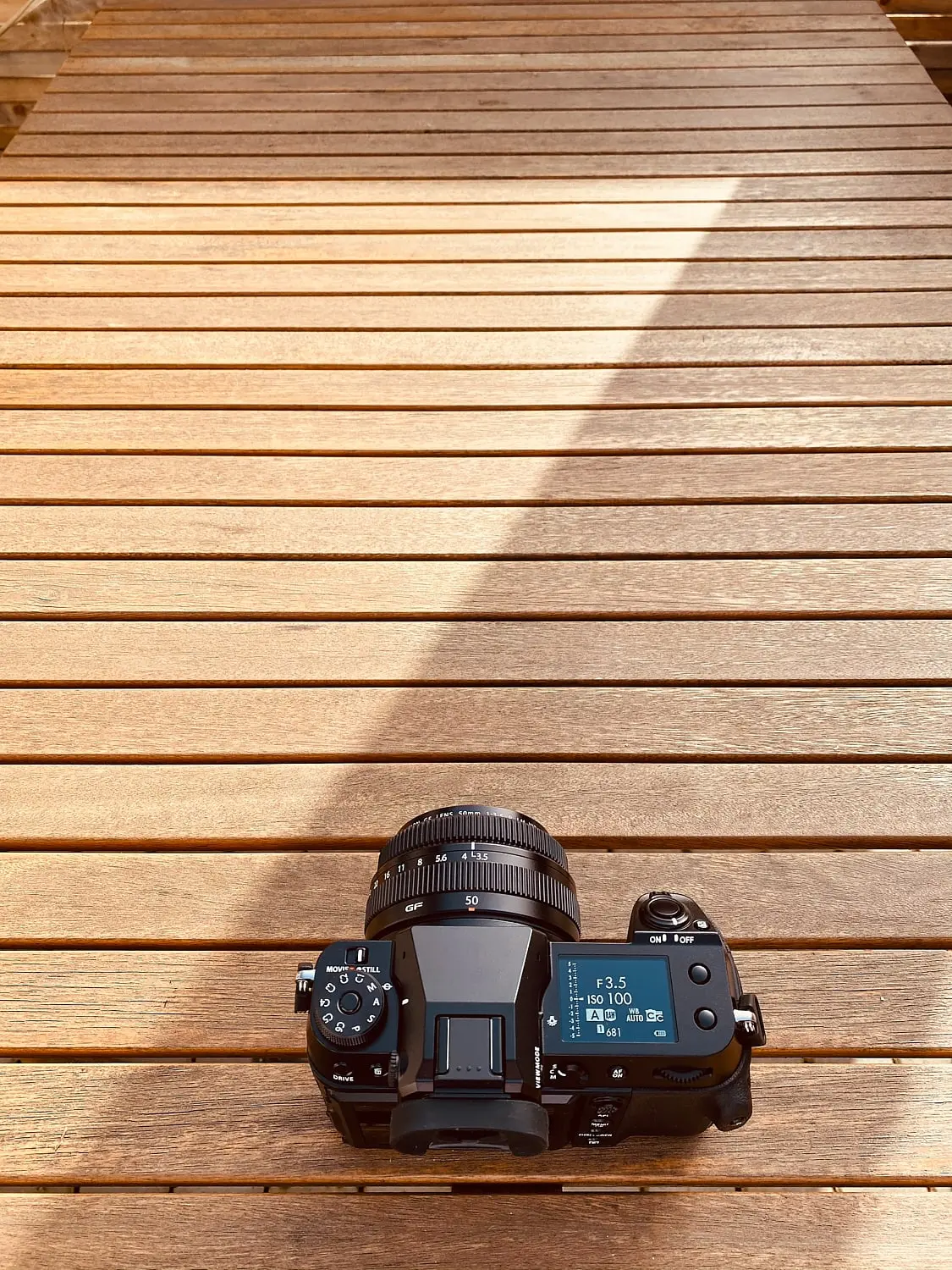 Behind the Scenes № 54 — Behind the Scenes, Photography Workshop, Studio Setup. Photograph by Michael Damböck.