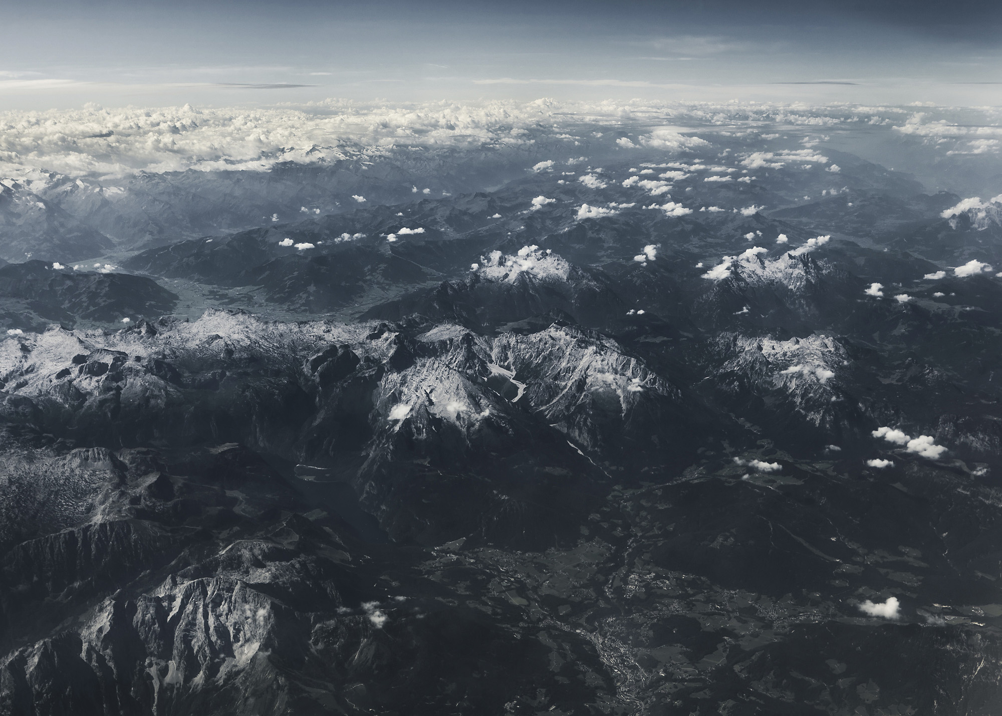 Die Alpen Luftaufnahme